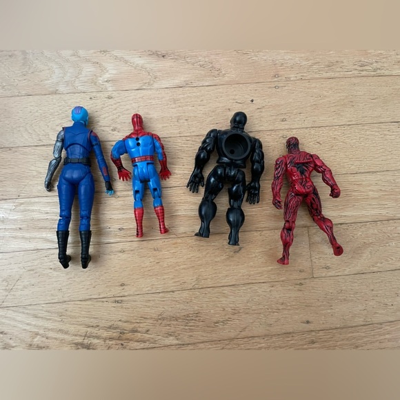 Marvell comics figurines vintage Spider Man, marvel legends venom & Bucky - Picture 6 of 7